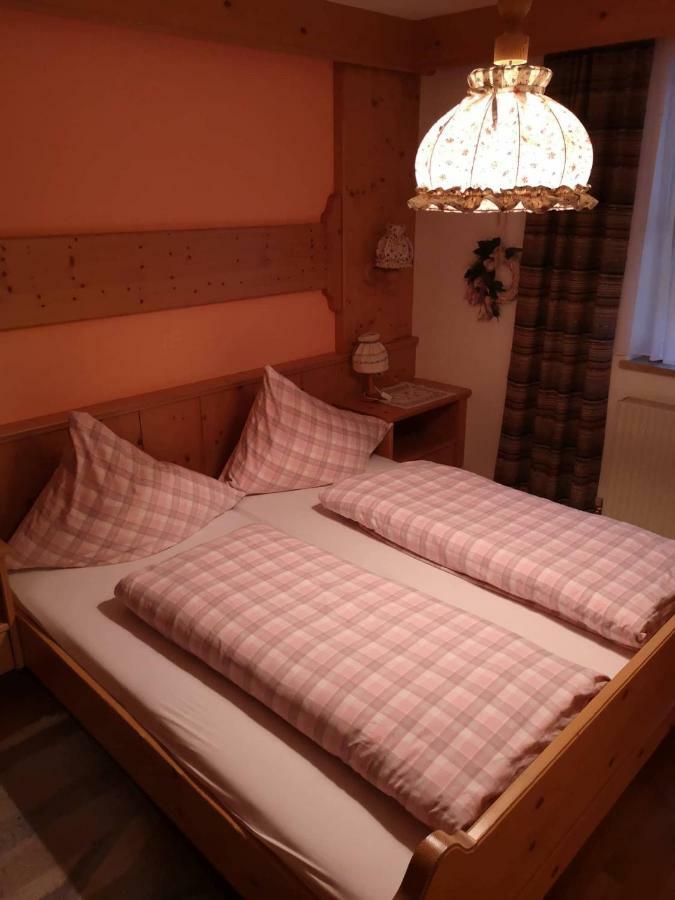 Hotel Haus Pechtl Sankt Leonhard im Pitztal Esterno foto